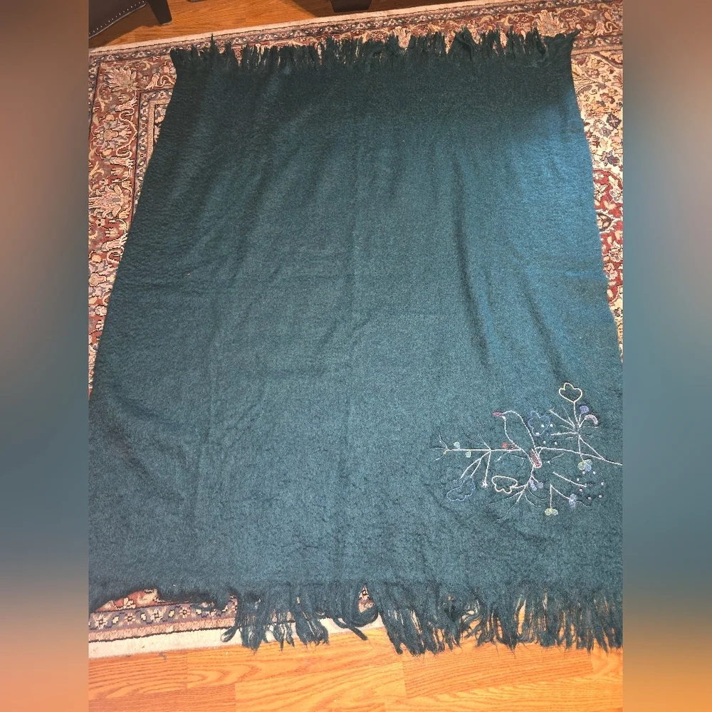 Artistic Accents Made in India. Wool Blend Decorative Throw 69x52